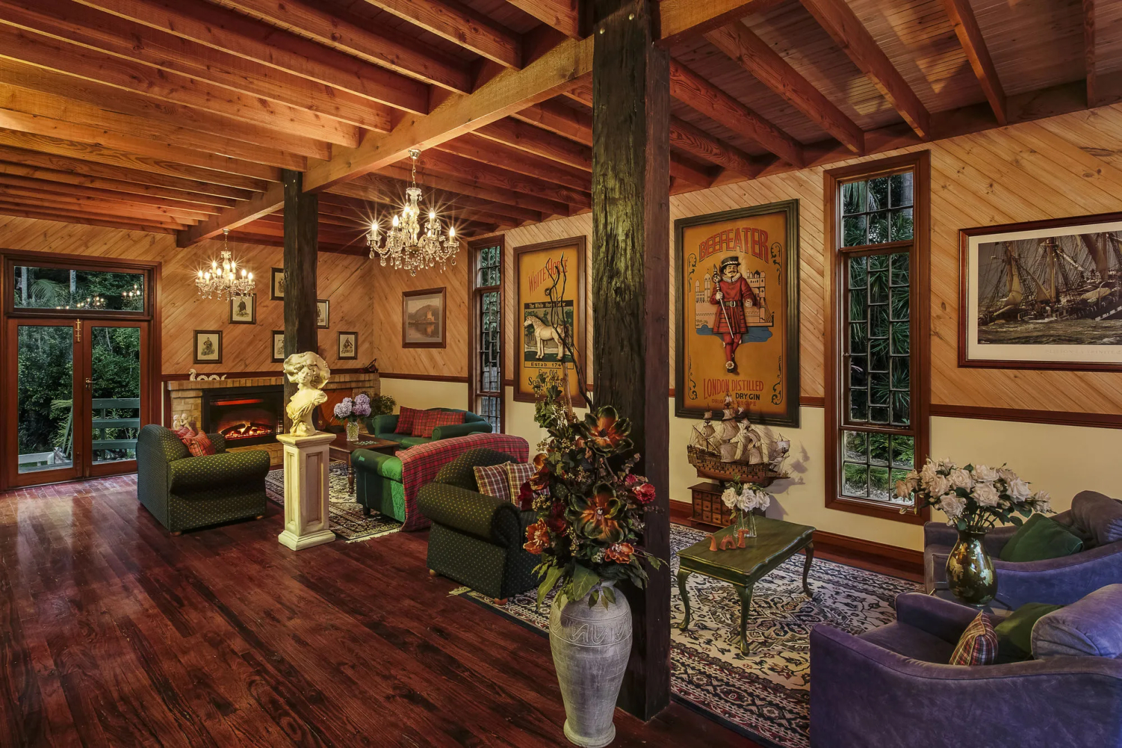 Mt Tamborine Stonehaven Boutique Hotel