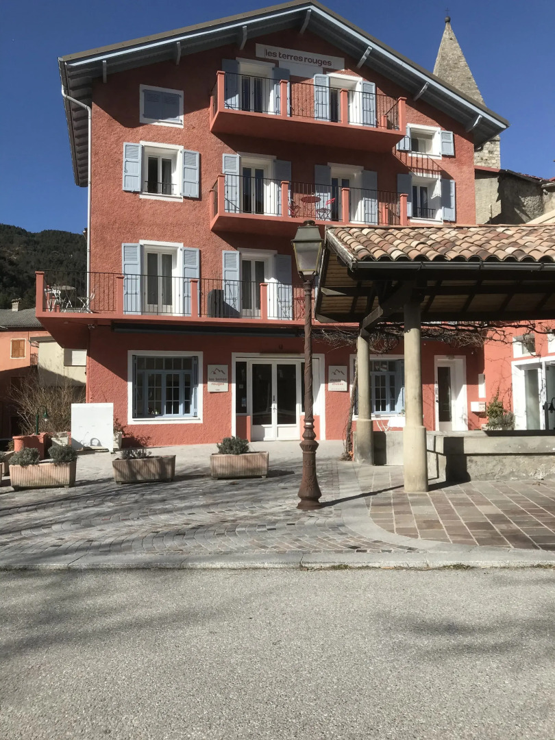 Les Terres Rouges 06