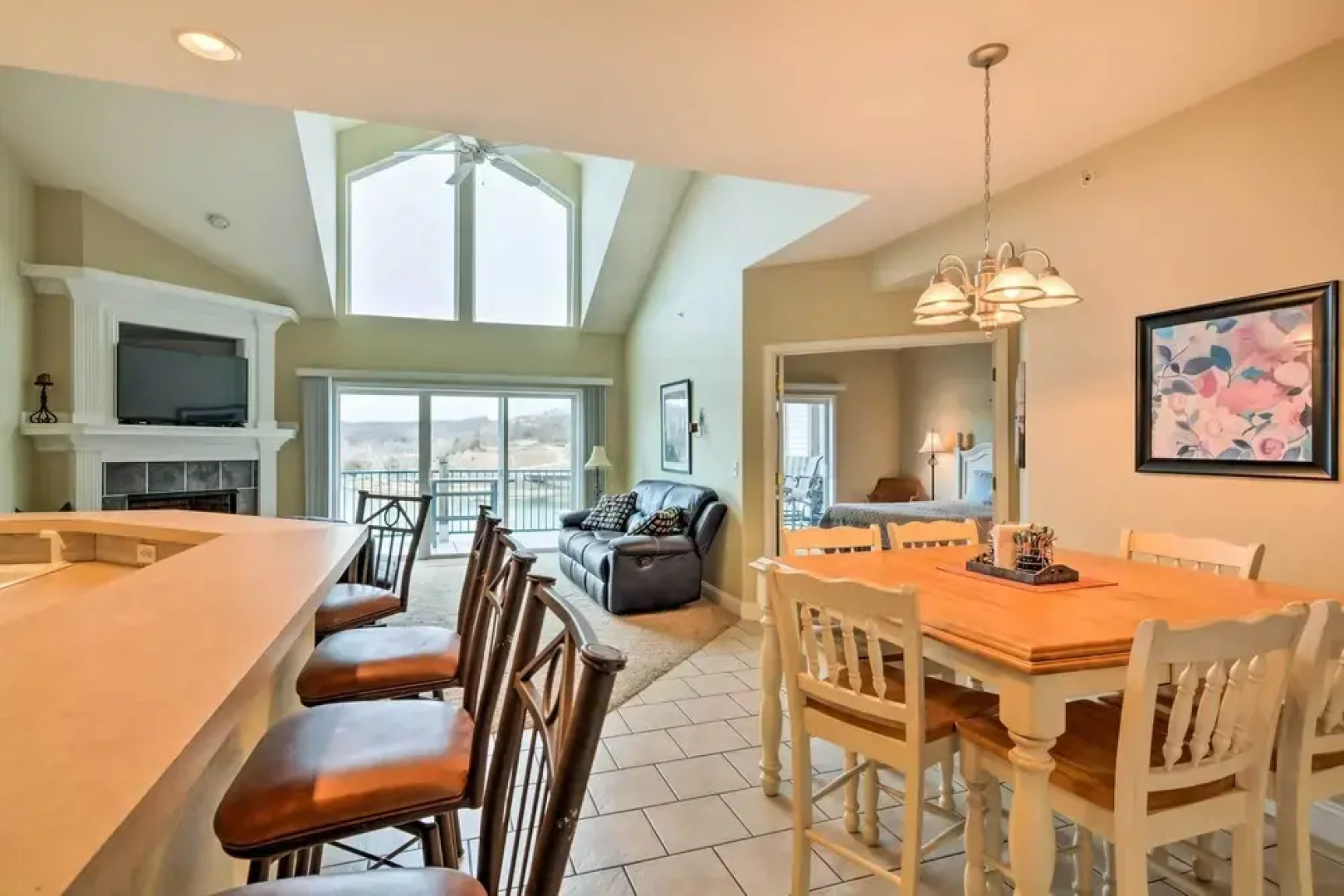 2 Pools: Waterfront Condo on Lake of the Ozarks!