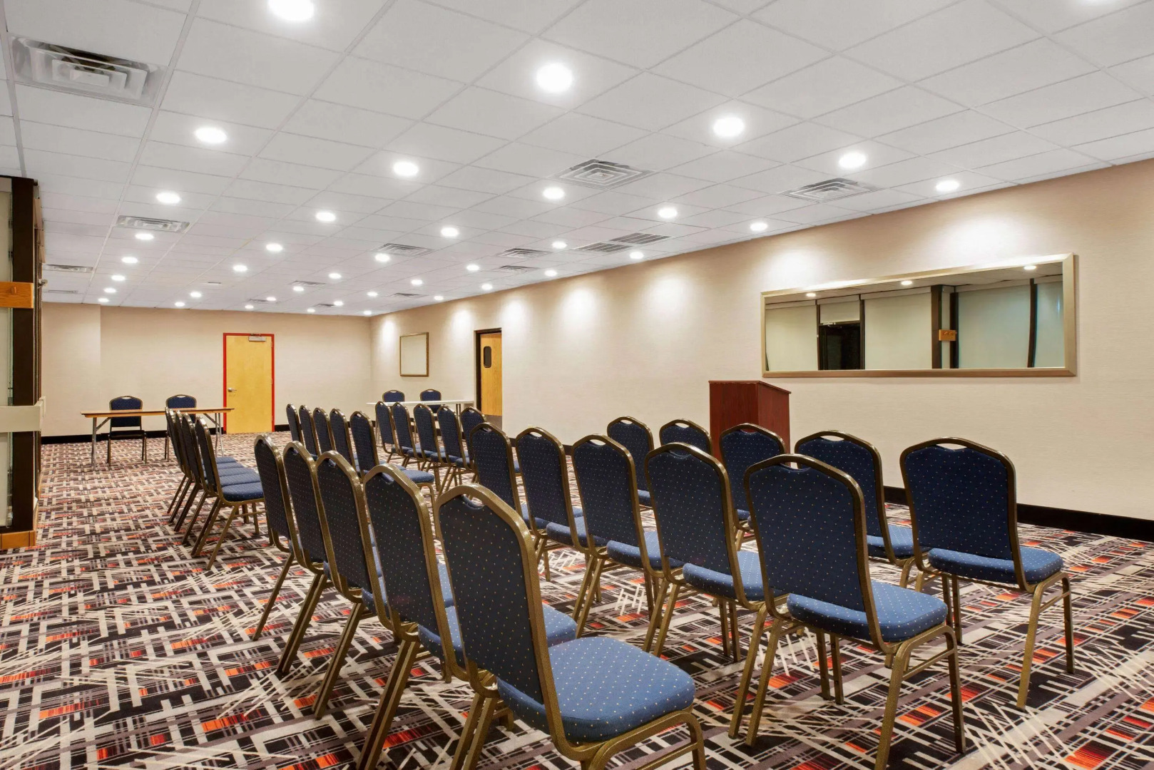 La Quinta Inn & Suites by Wyndham DC Metro Capital Beltway