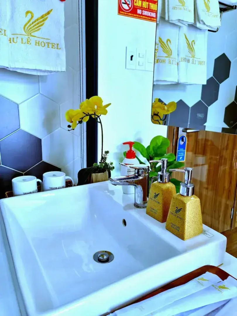 Thu Le Hotel