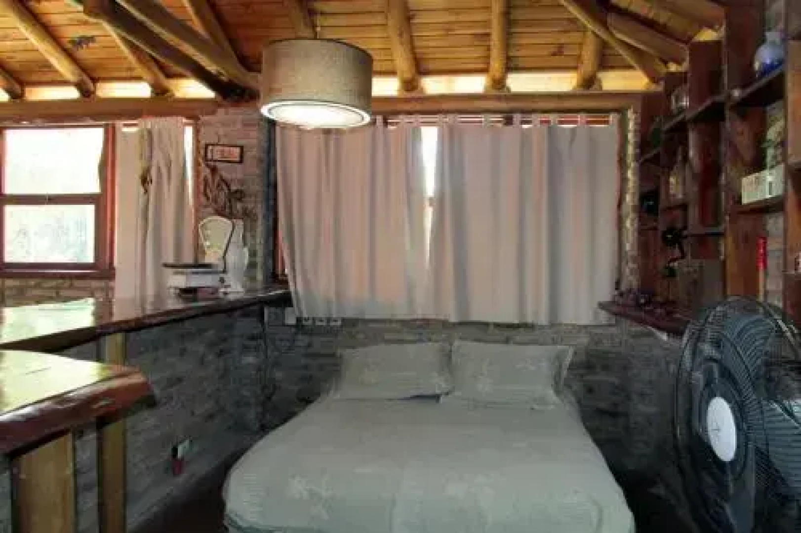 Luna Cautiva Casa de Campo