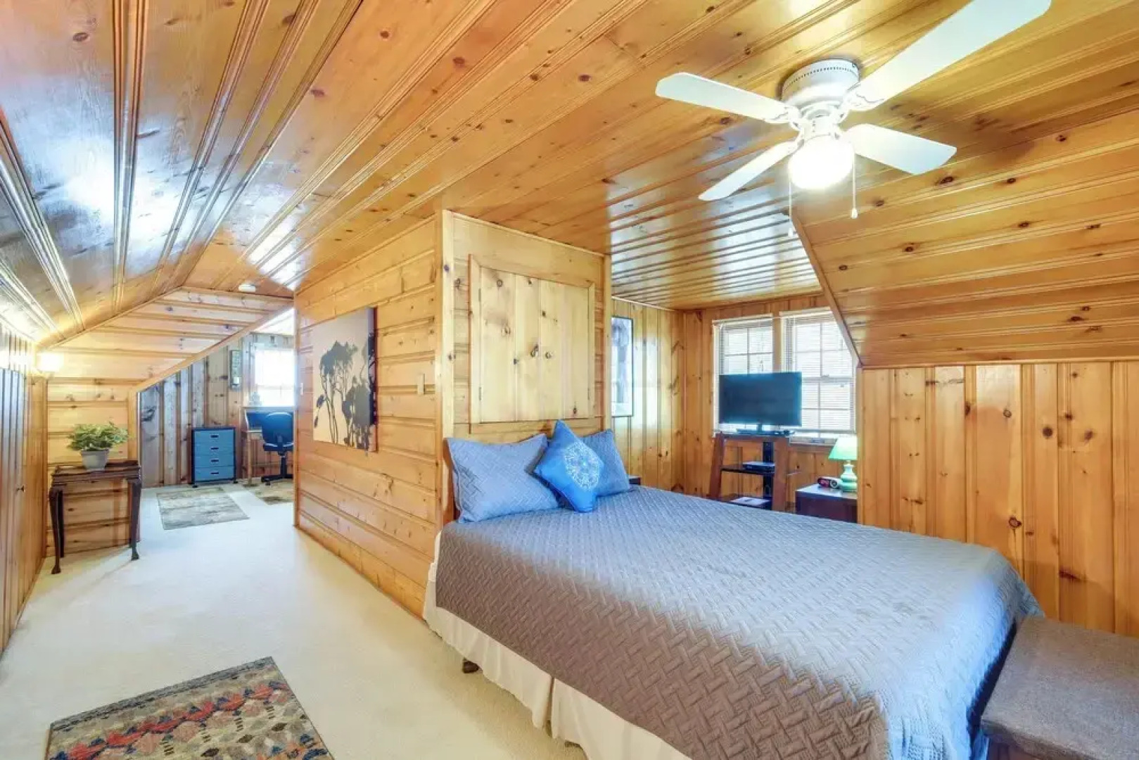 Cleveland Heights Home w/ Sunroom: Park Across St!