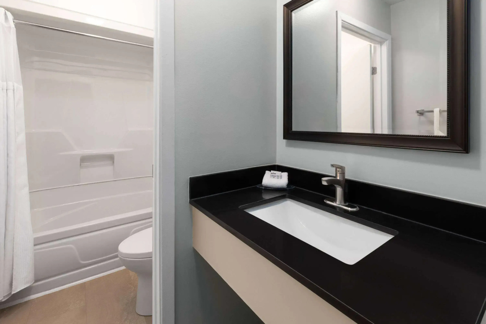 Travelodge by Wyndham Cochrane Ontario