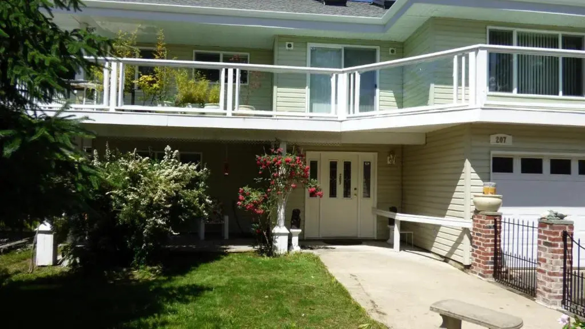 Crown House Bed & Breakfast