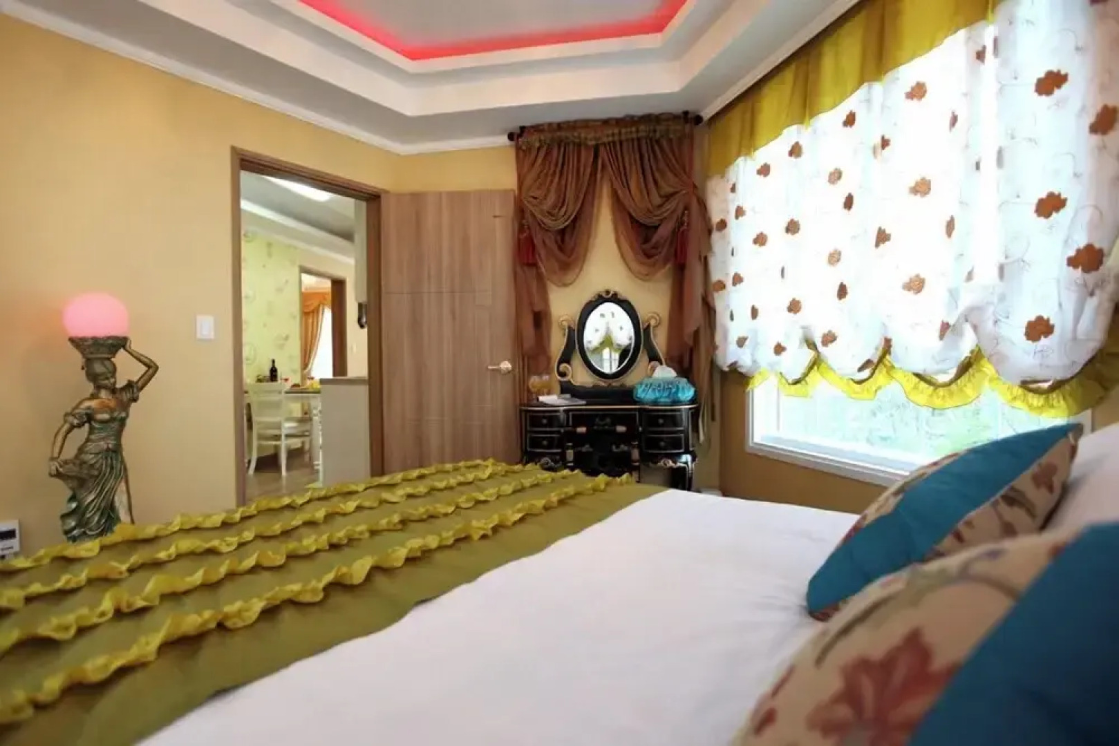 White Village Pension