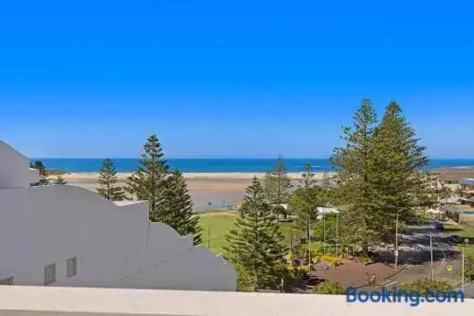 Coast Luxury Apartment 21