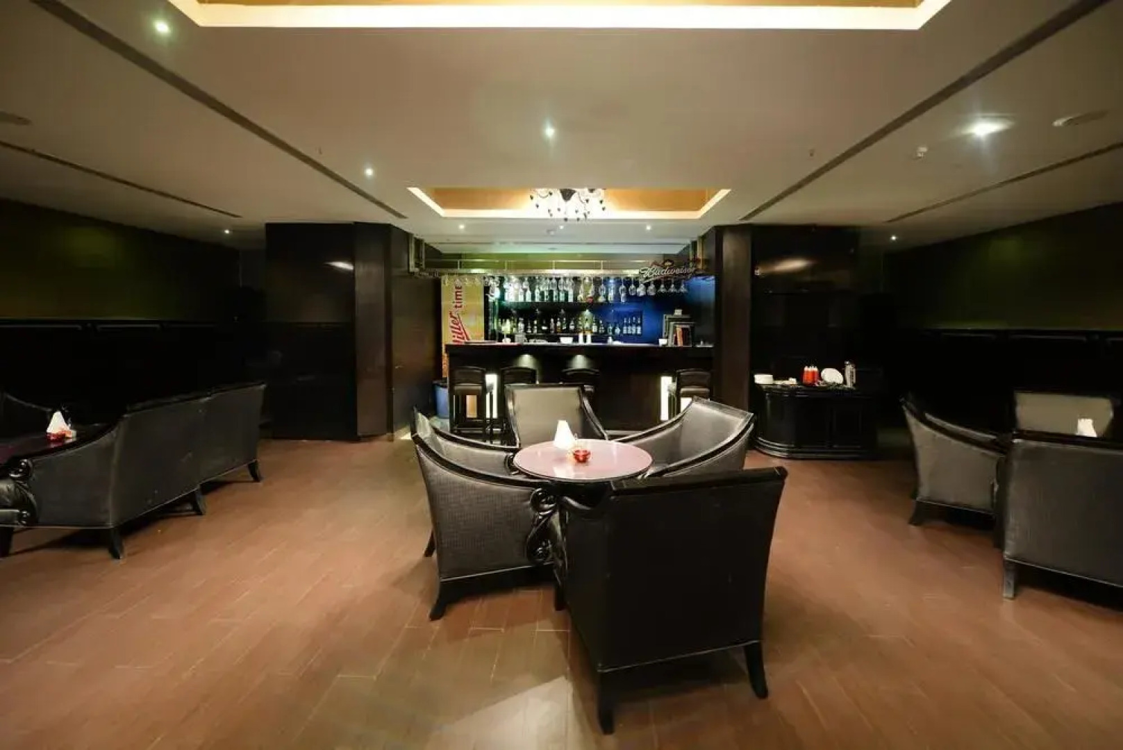 OYO 1038 The Kay Hotel