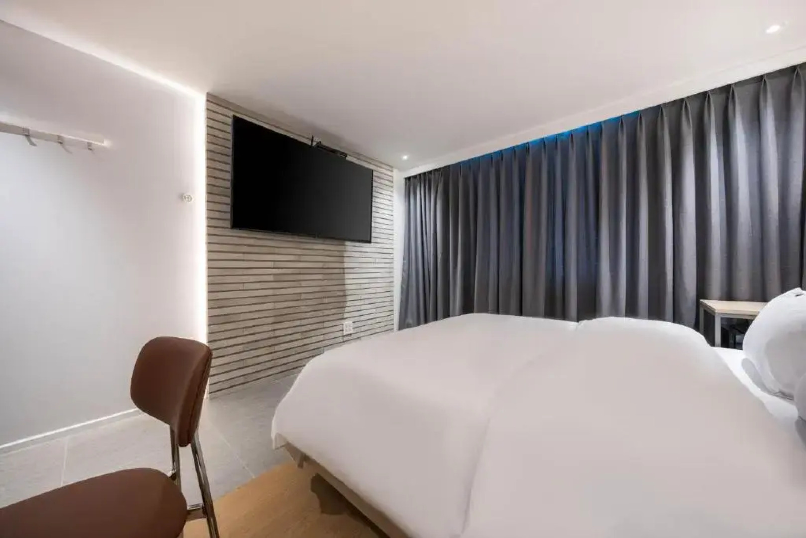 Siheung Brown Dot Jeongwang