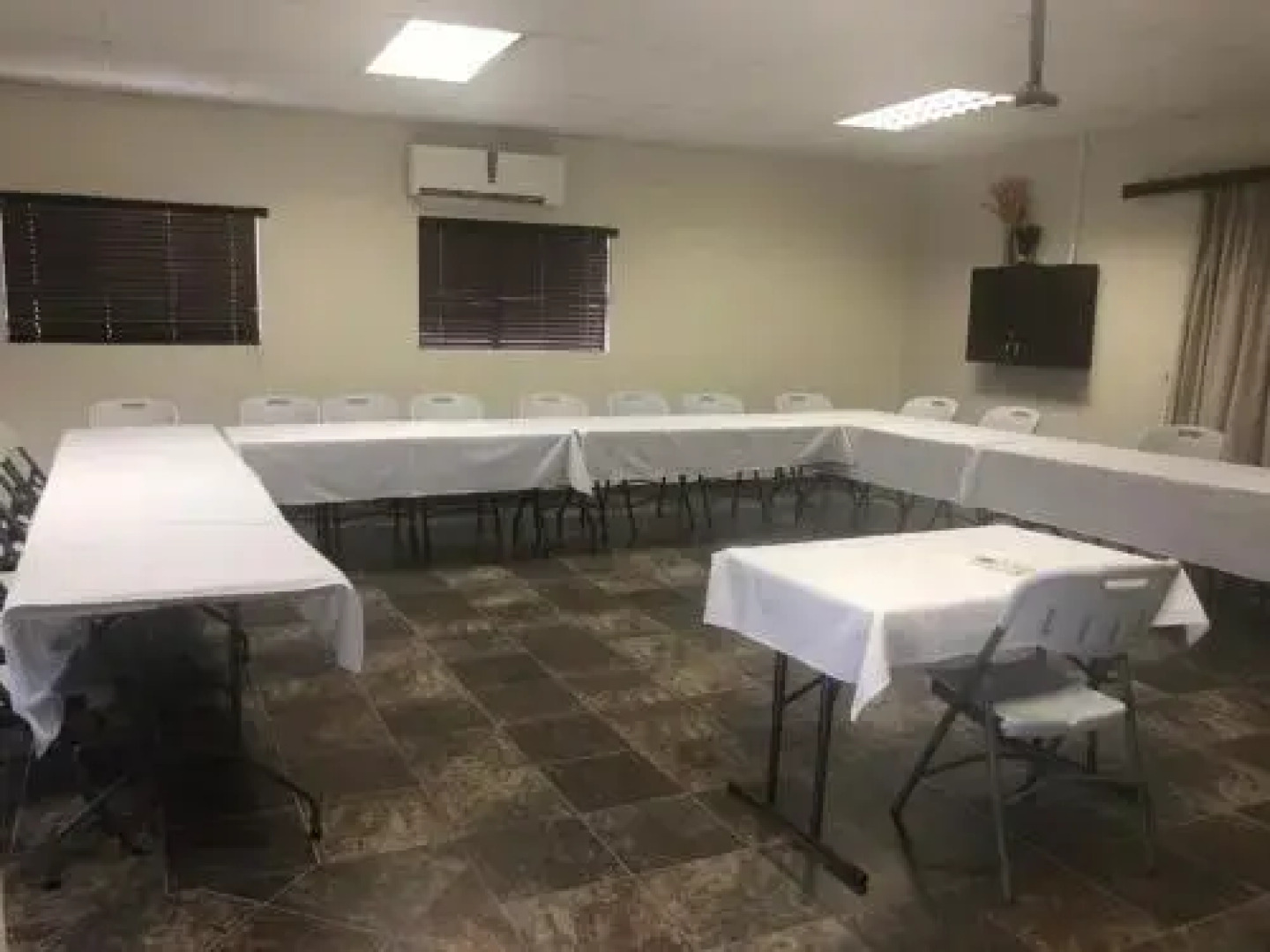 Road House Guest House