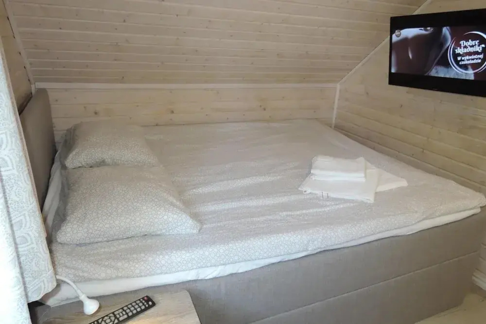 House for 6 With Swimming Pool