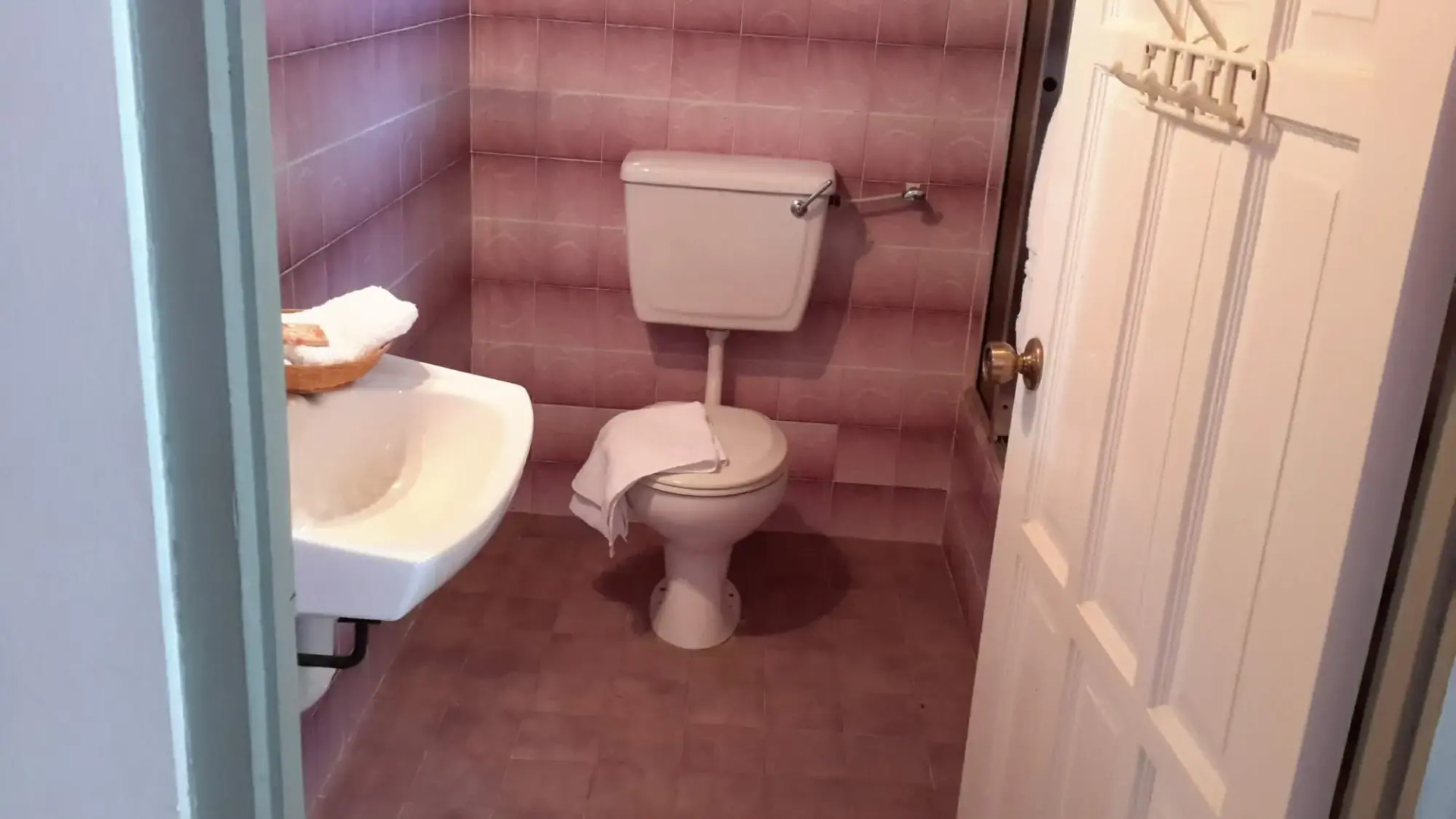 Top Ranking Guesthouse