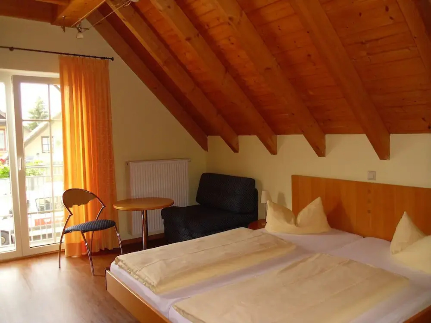 Hotel & Gästehaus Im Ziegelweg garni