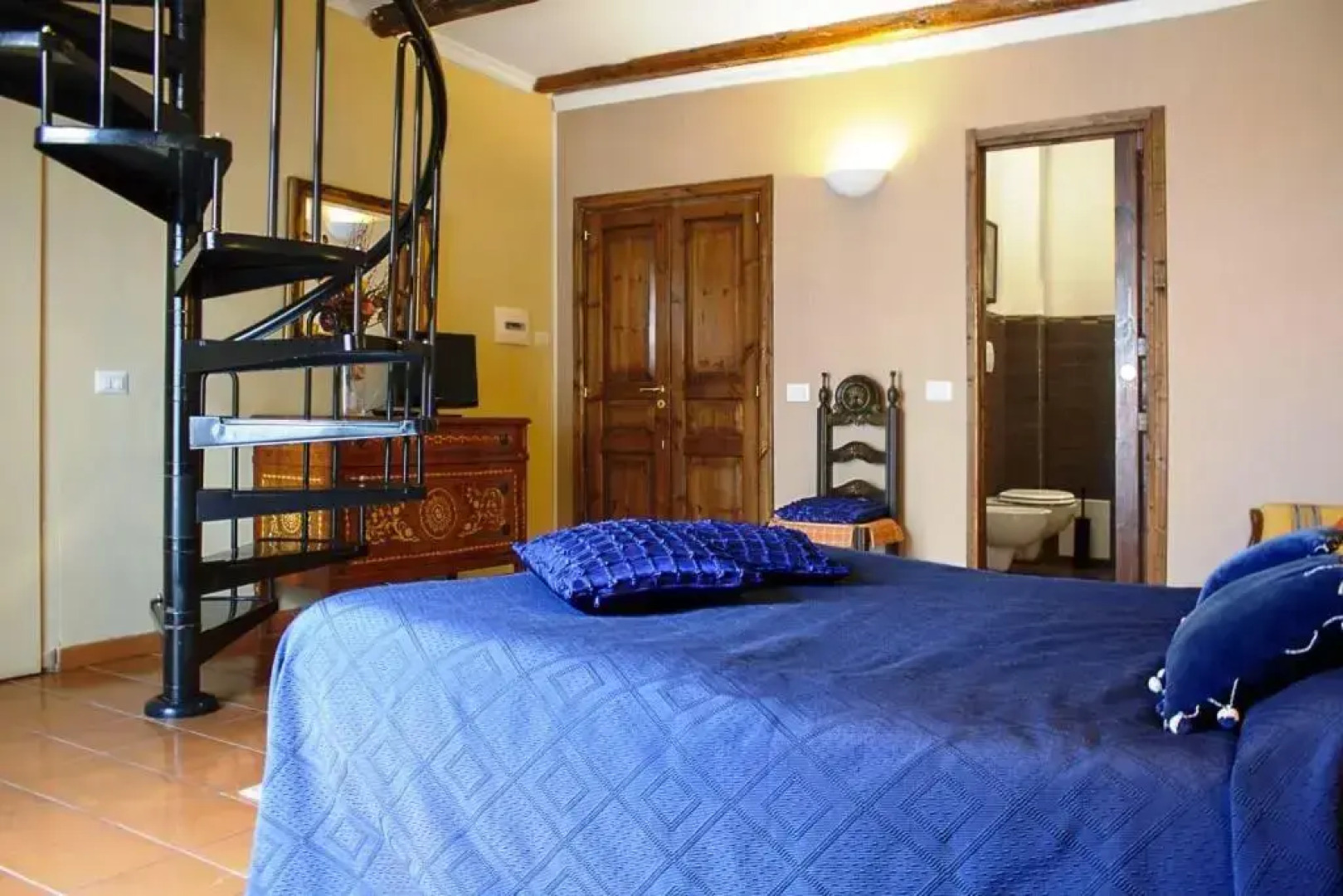 Donna Regina - Bed  Breakfast