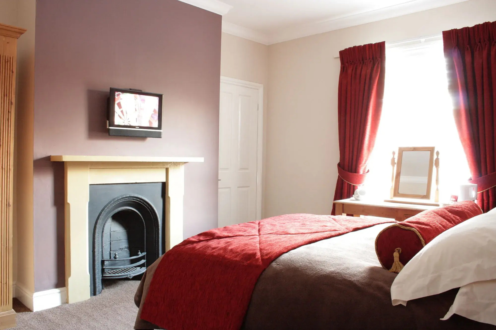 Old Rose and Crown Hotel