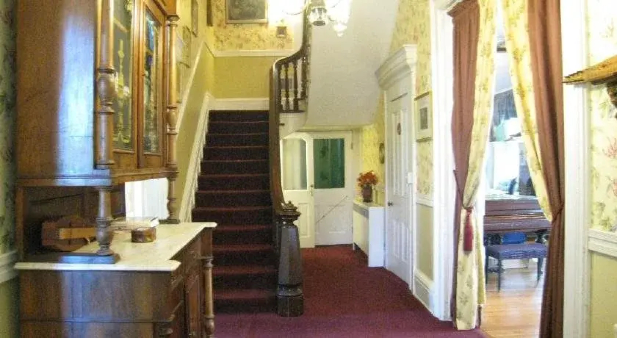 Allegheny Street Bed & Breakfast