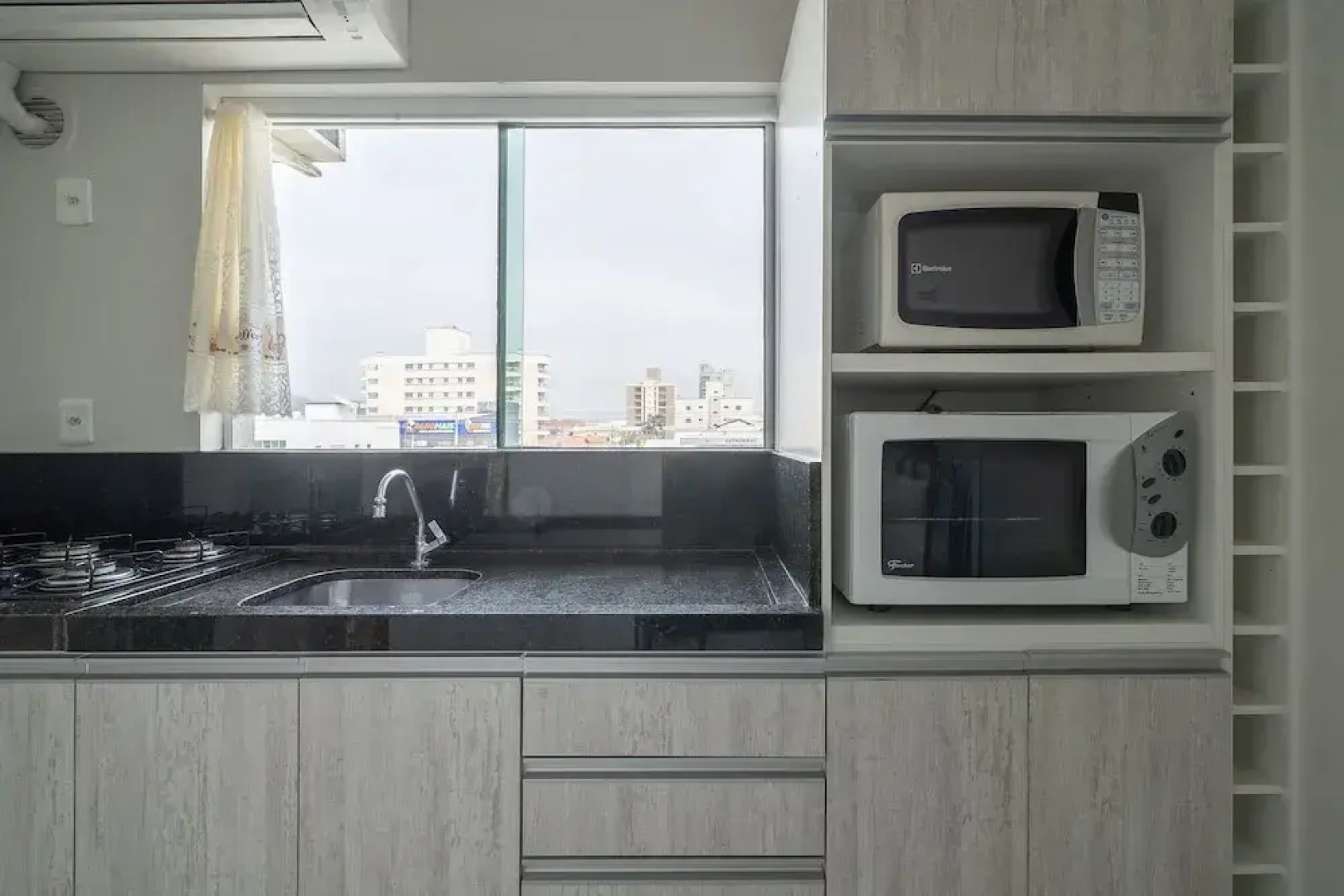 Apartment w/ Barbecue, Close to the Beach Ibl103