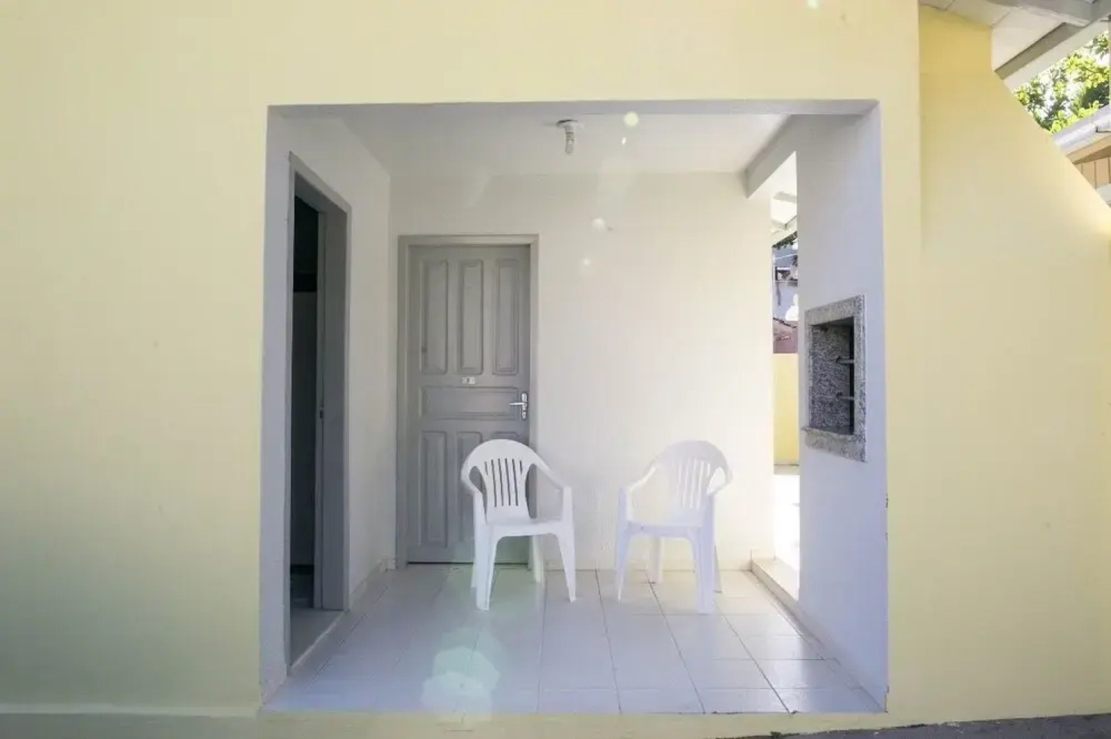 Casa 2 Amarela - Casa piscina 10 pessoas