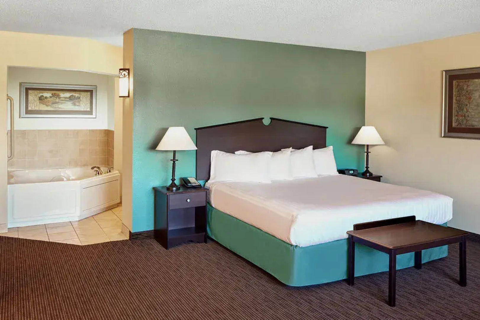 AmericInn Lodge & Suites Green Bay East