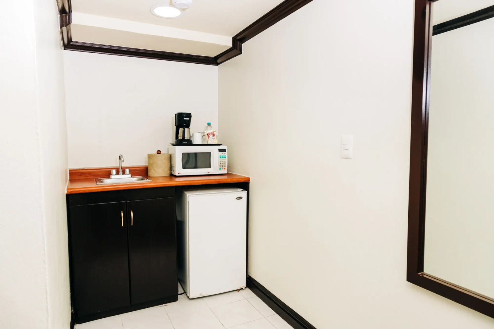Plaza Hotel and Suites