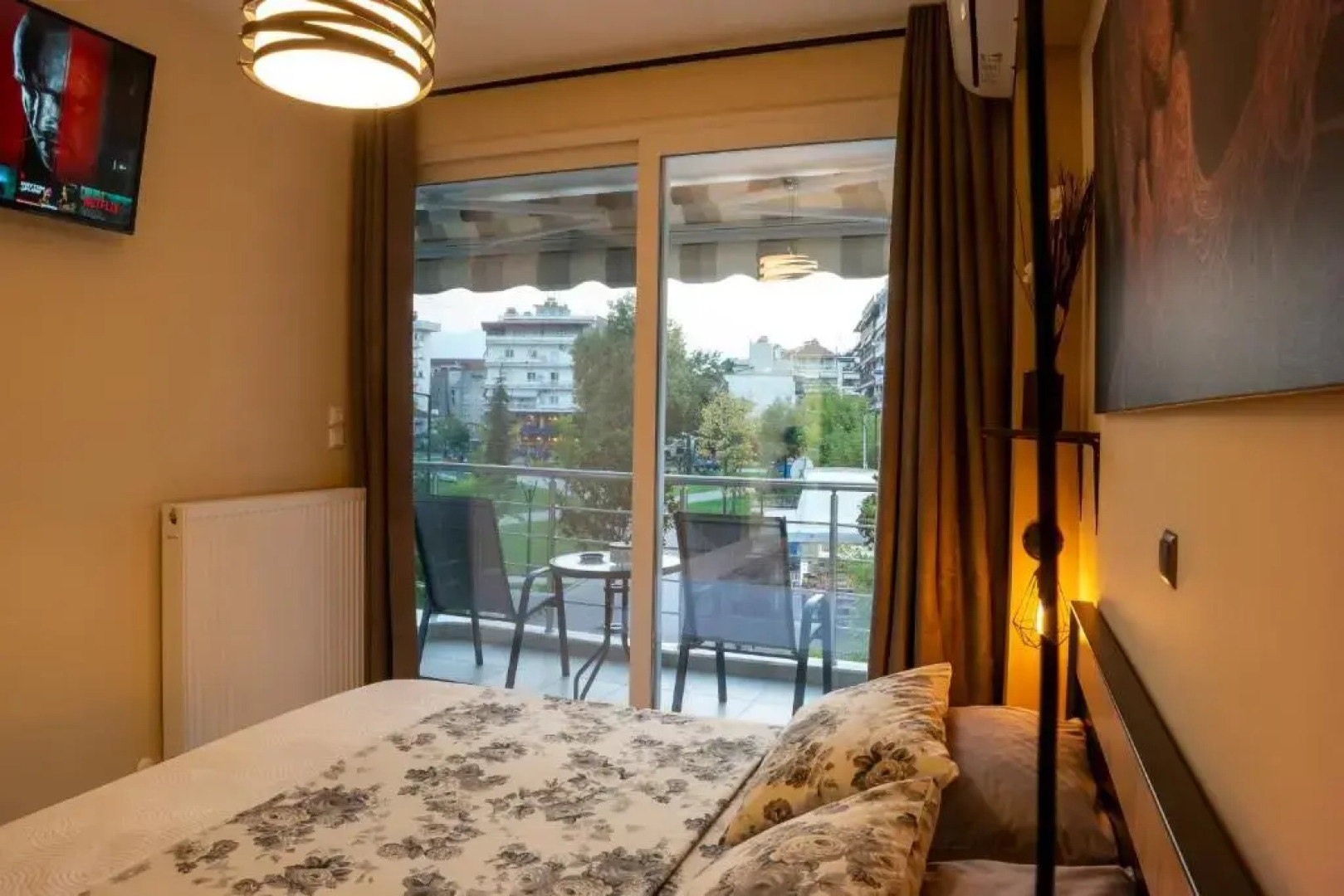 First View Apartment