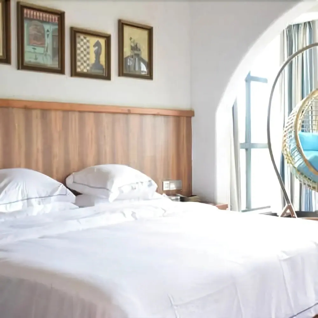 Lugu Lake Xiyue Wetland Landscape Hotel