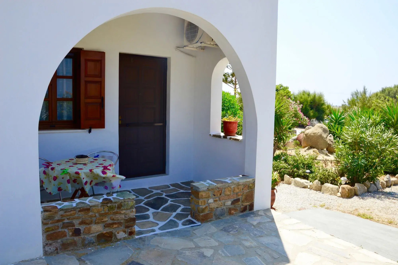 Zanneta Apartments and Suites