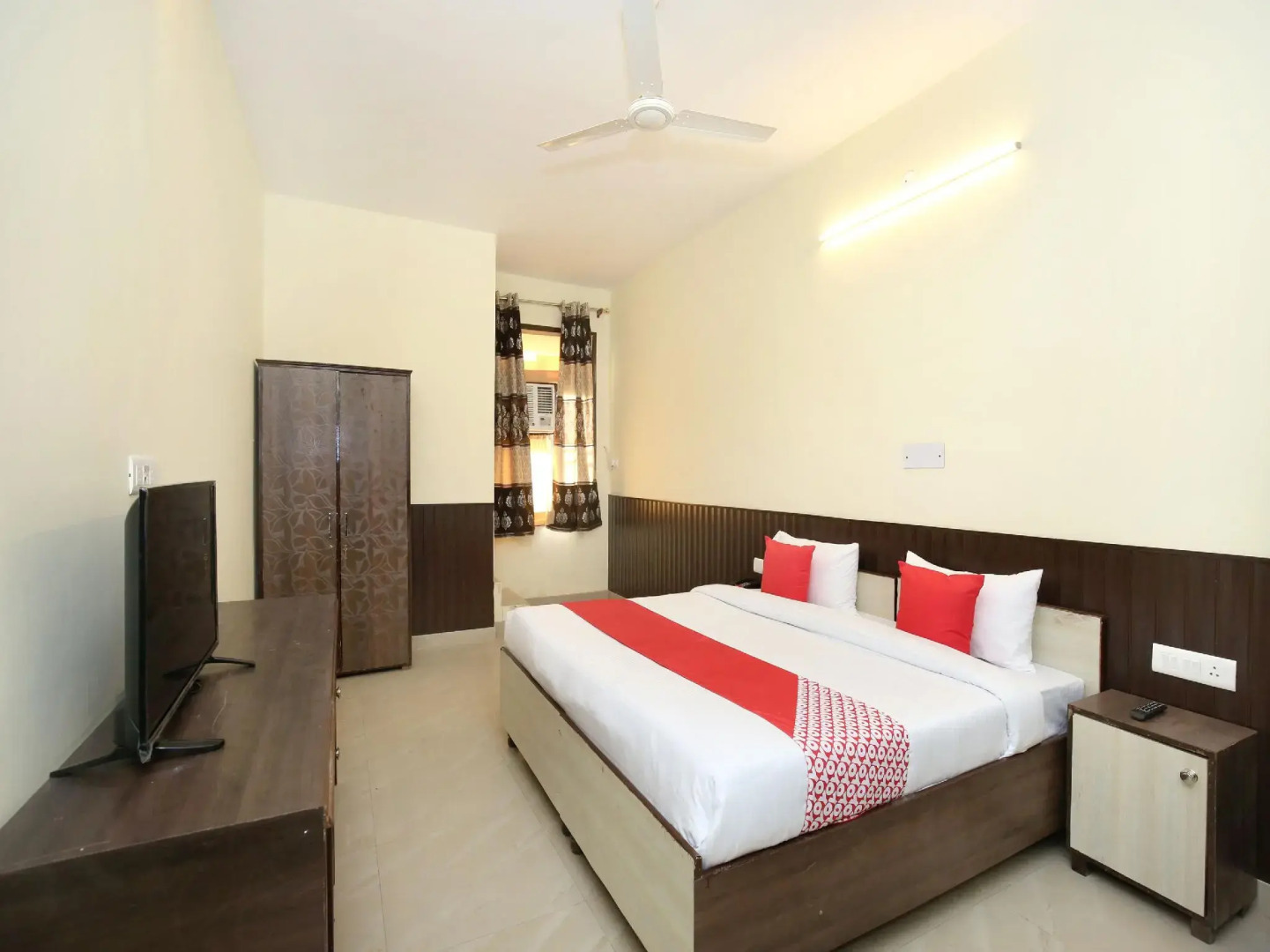 Capital O 11708 Near LPU