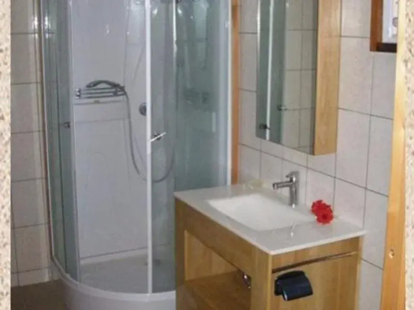 Pension La Perruche Rouge