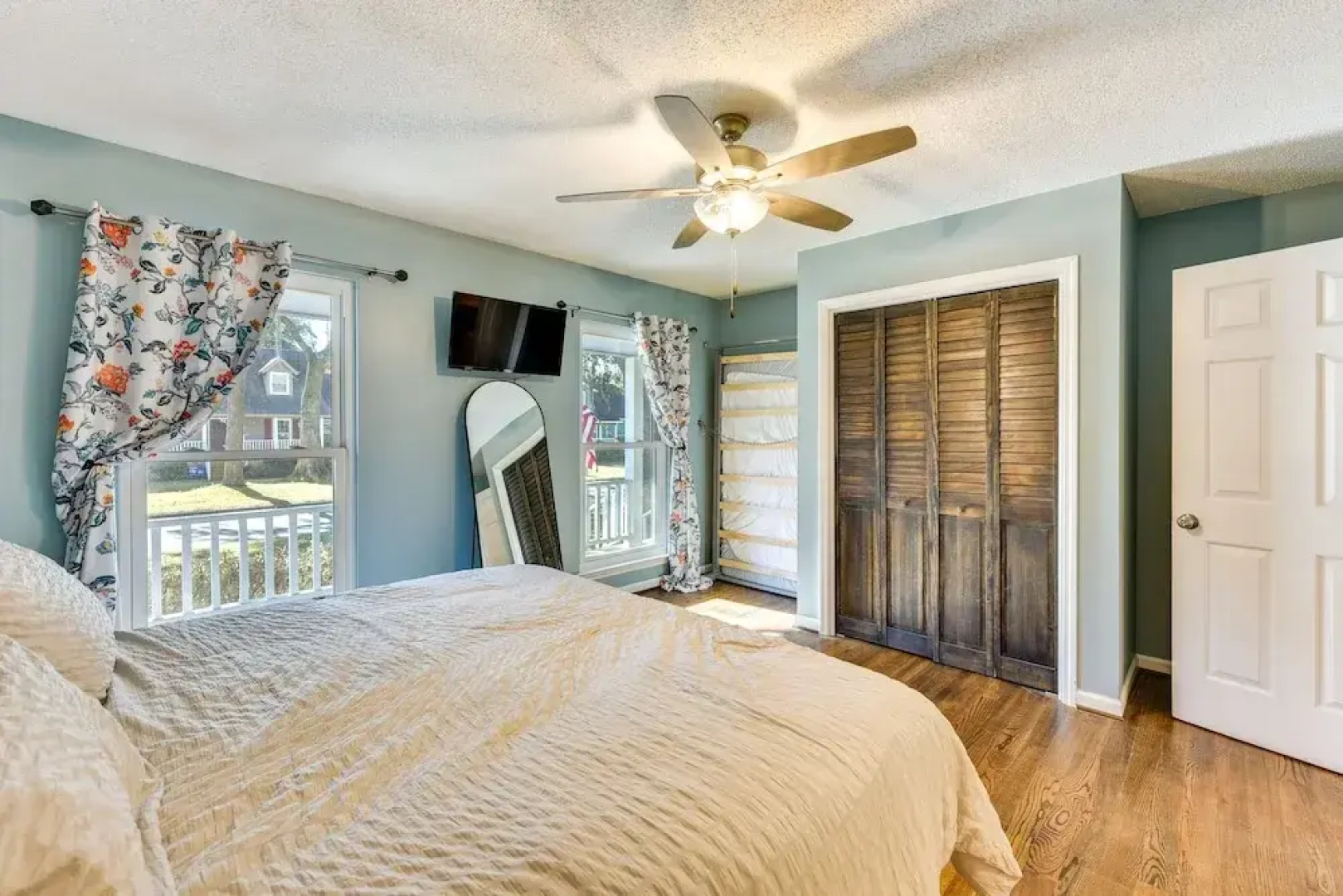 Savannah Home: Close to Bike Trails & Beaches!