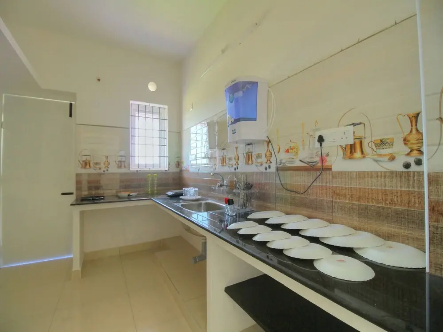 OYO 13943 Home Modern 2BHK Boat House