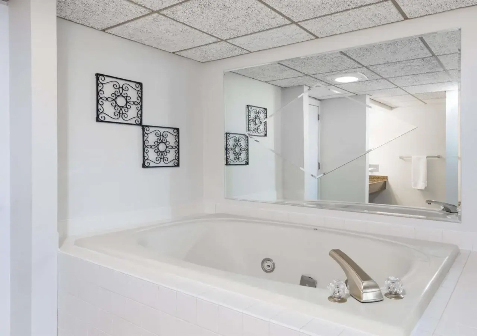 Ramada Plaza Hotel Hagerstown