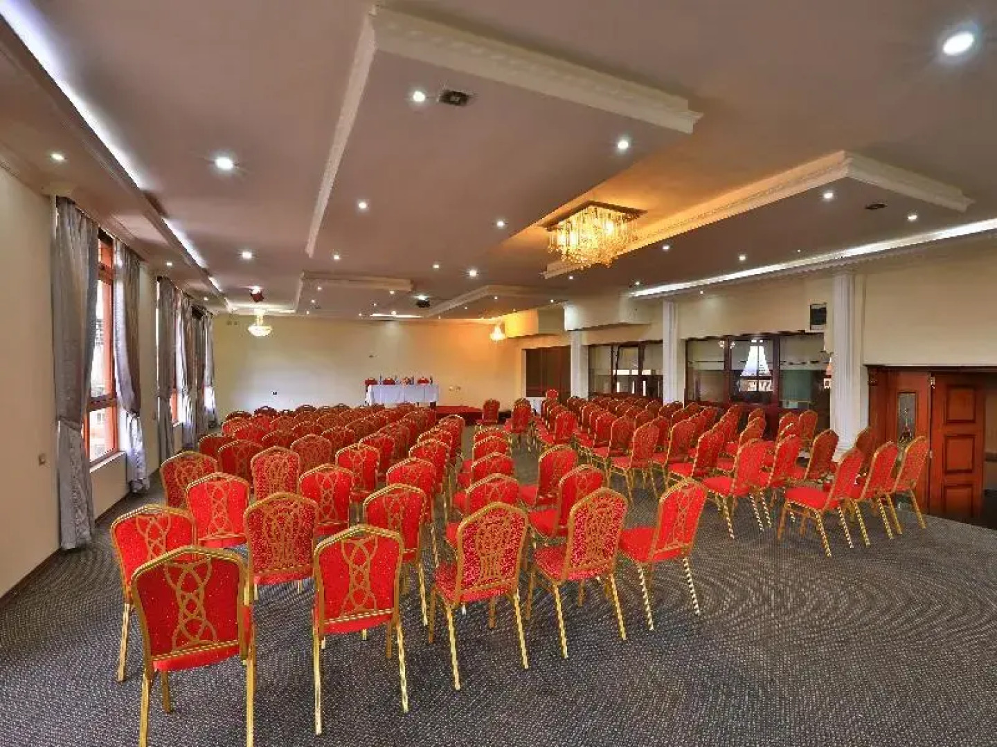 Kenenisa ( Oasis International ) Hotel