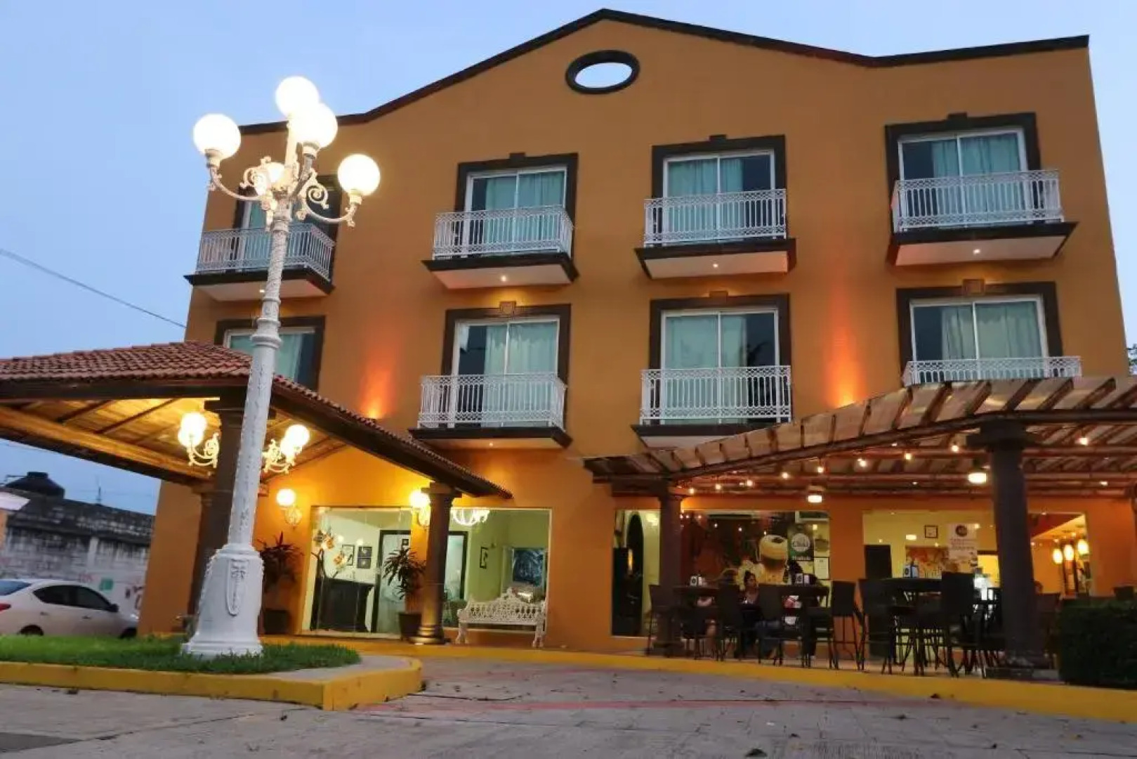 Hotel Meson De La Rivera