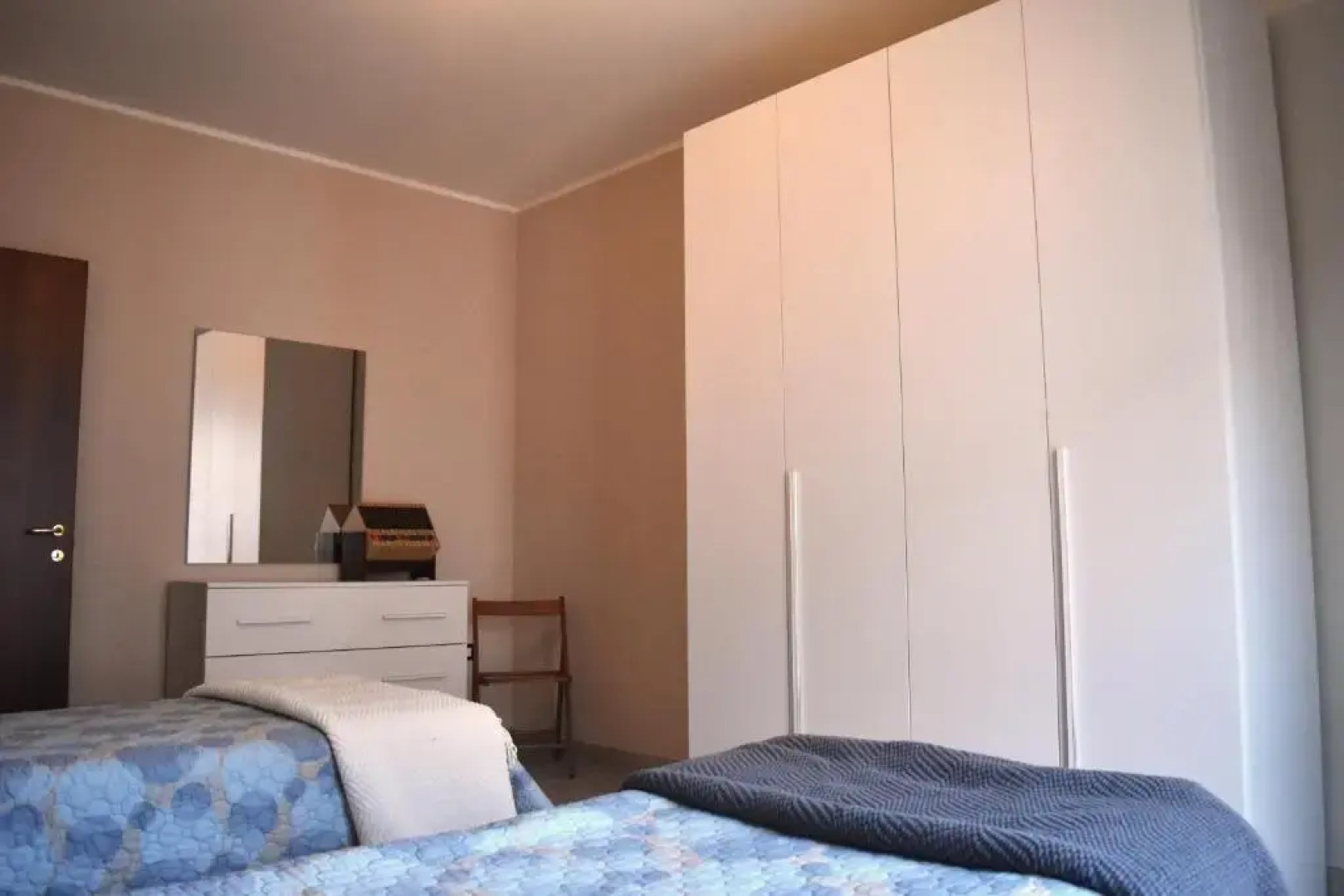 Palazzo Camelot, 19 Via Nazionale