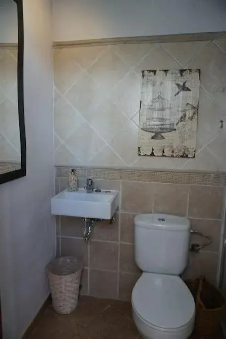 Eagles Nest - Massive townhouse with Pool with outstanding views