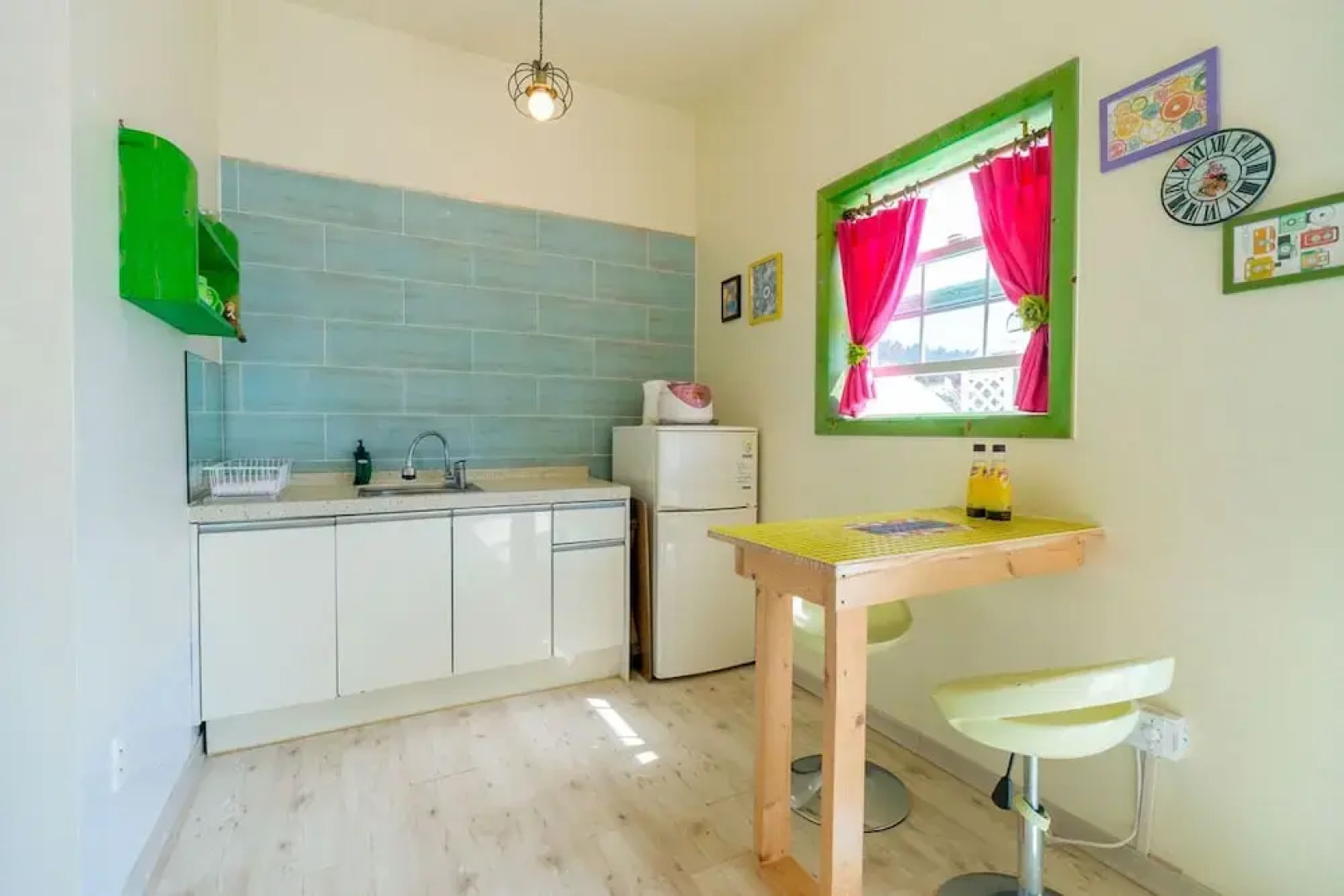 Goseong Sunshine Fullhouse Pension