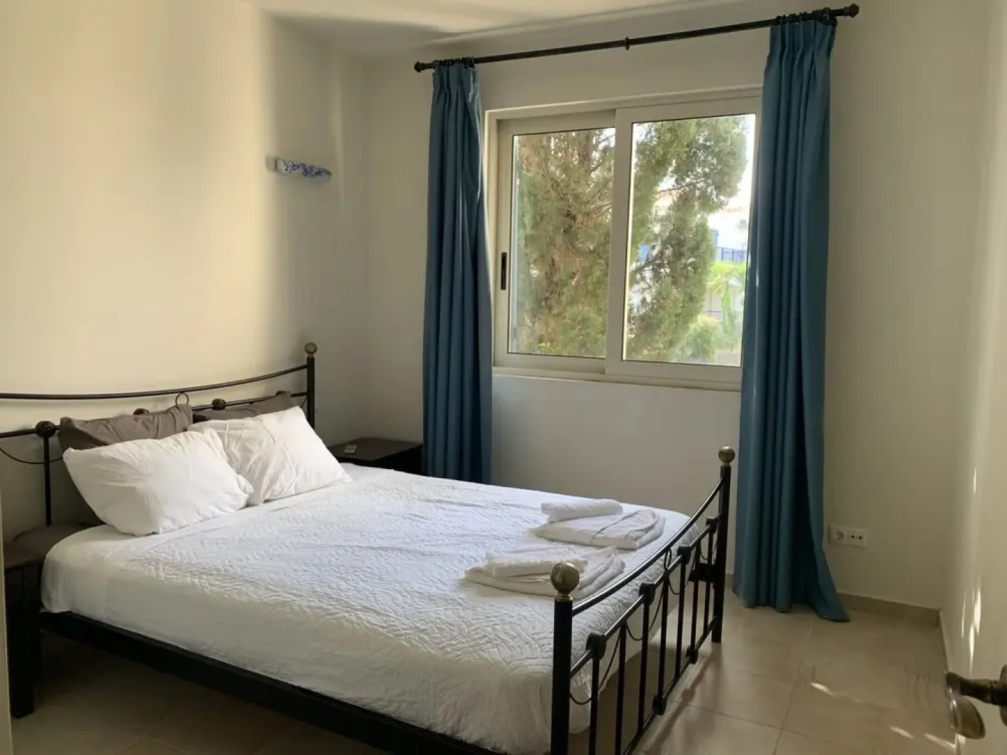 3-Bedroom Apartment on Beach Cassiopeia