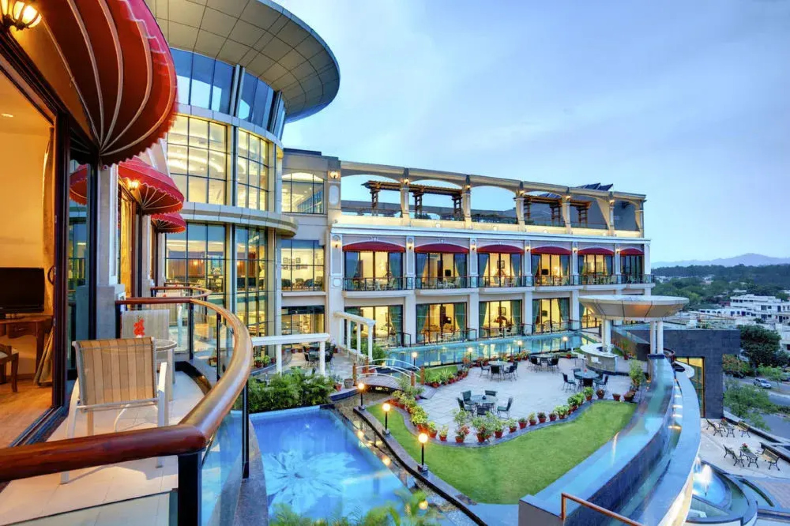 WelcomHotel Bella Vista - 5 Star Luxury Hotels in Chandigarh