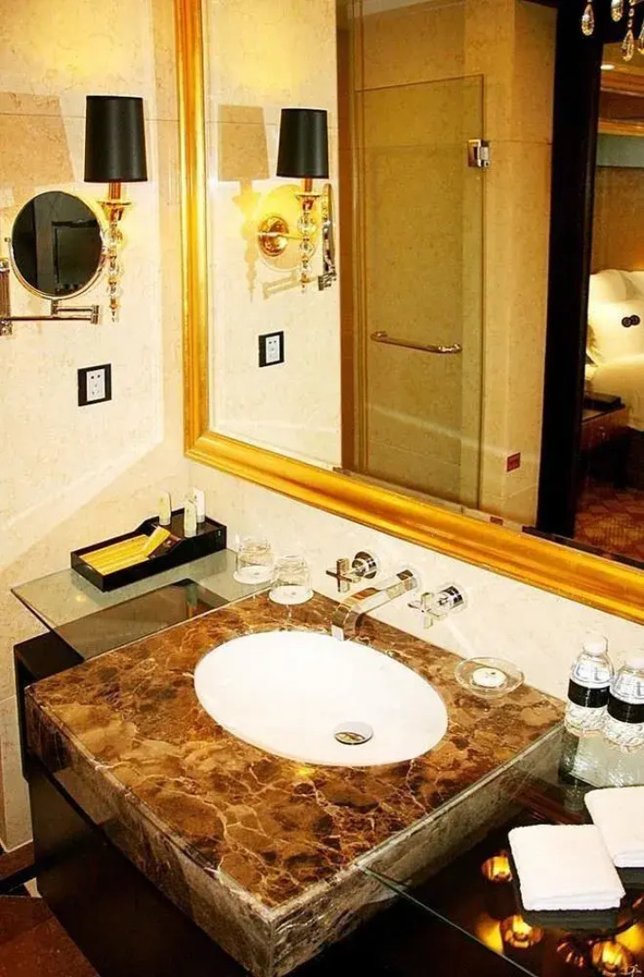 Chongqing Lafee Plaza Hotel