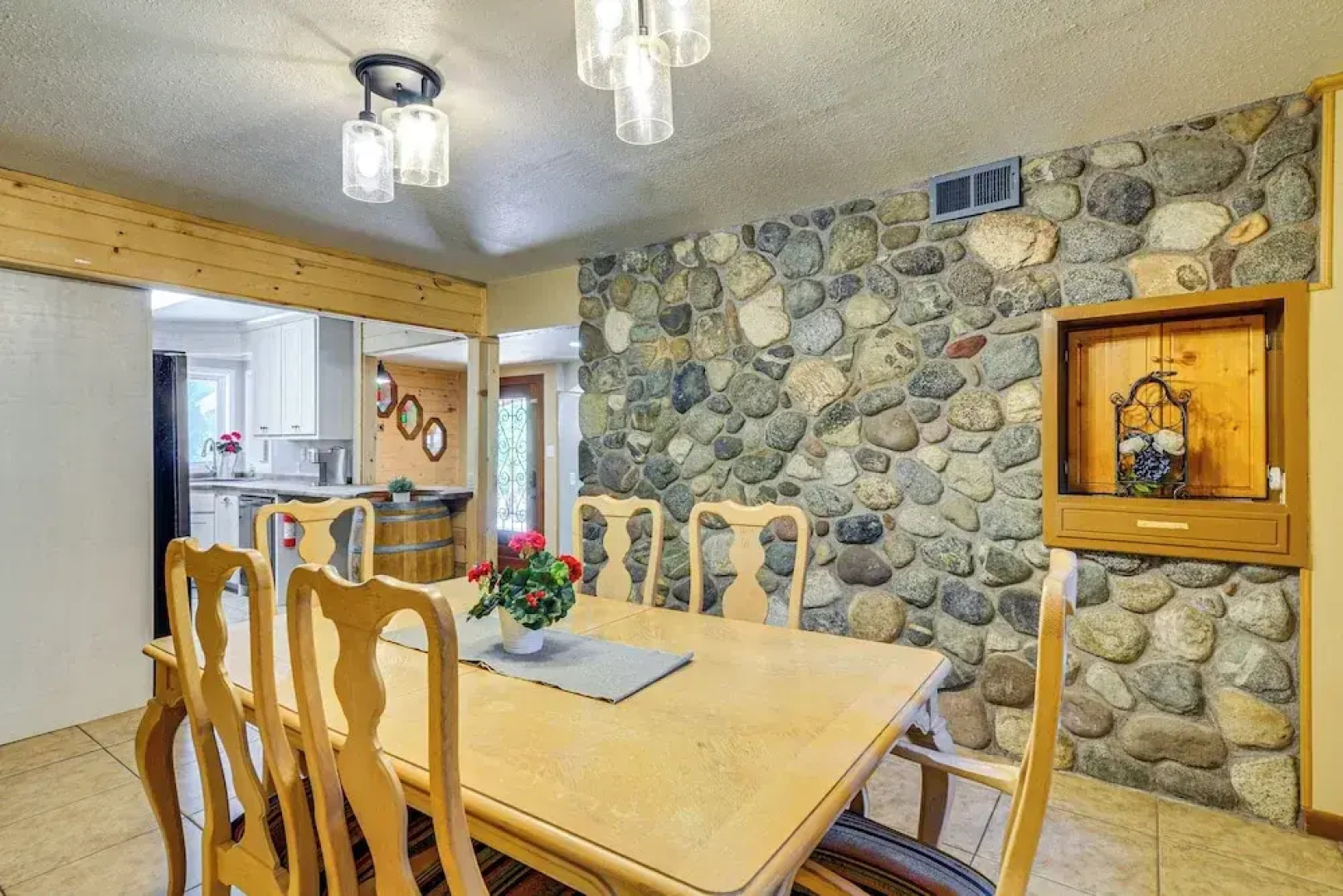 Family-friendly House: Fish, Hike, Bike & More!