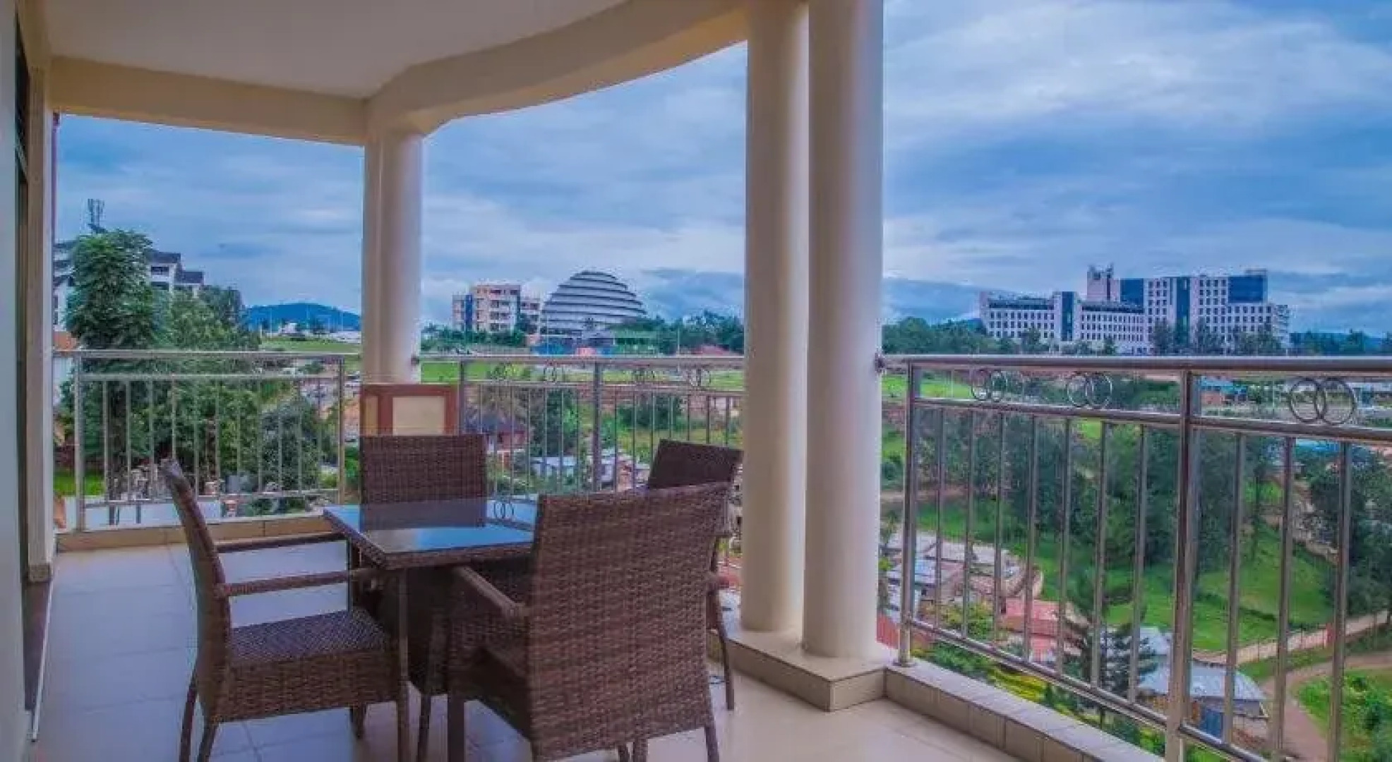 Rohi Apartment Hotel