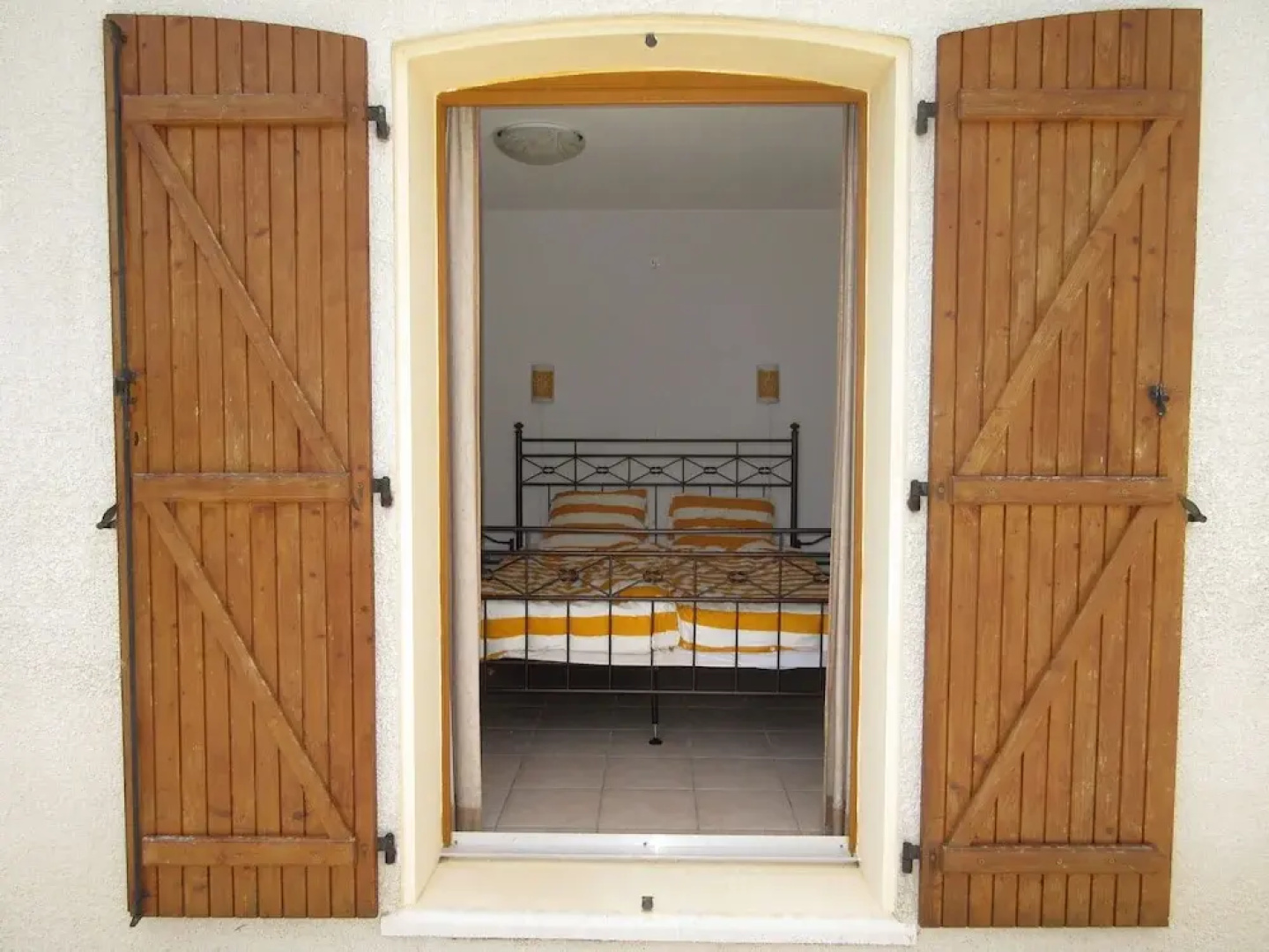 Spacious Villa With Swimming Pool, Jacuzzi, Trampoline, Swing, View, 500m Bakery