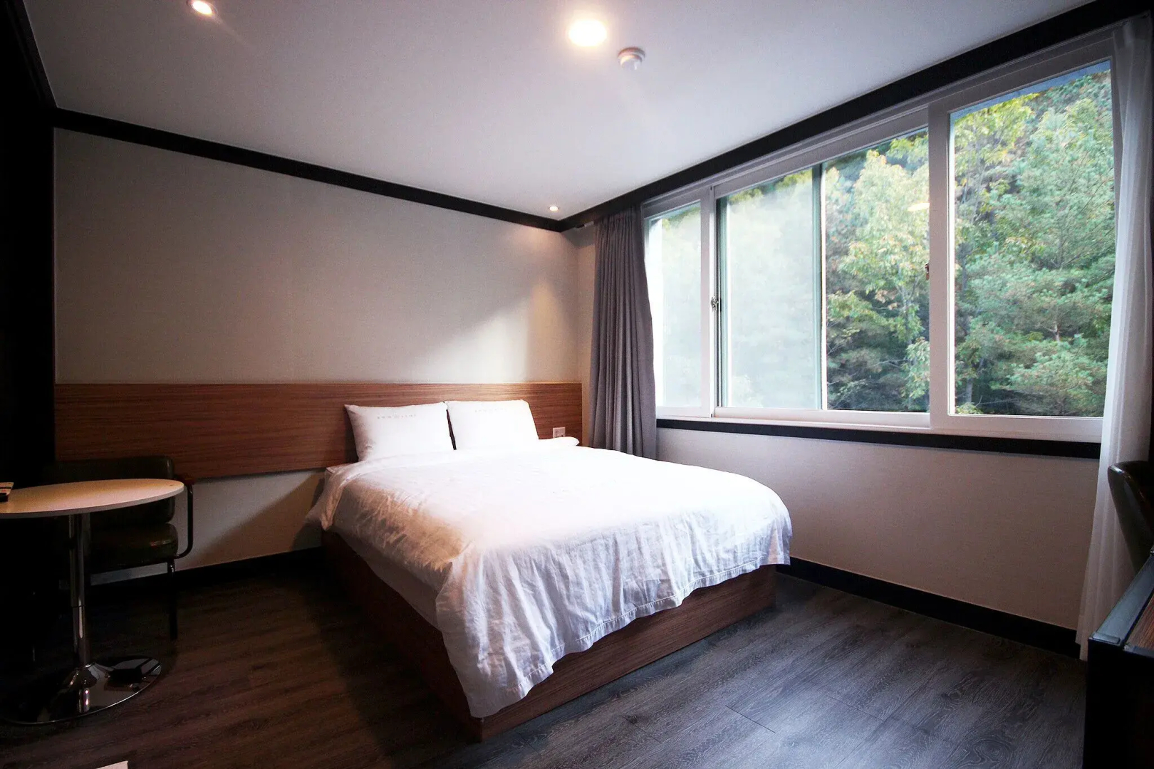 Yangsan Deokgye Seastar