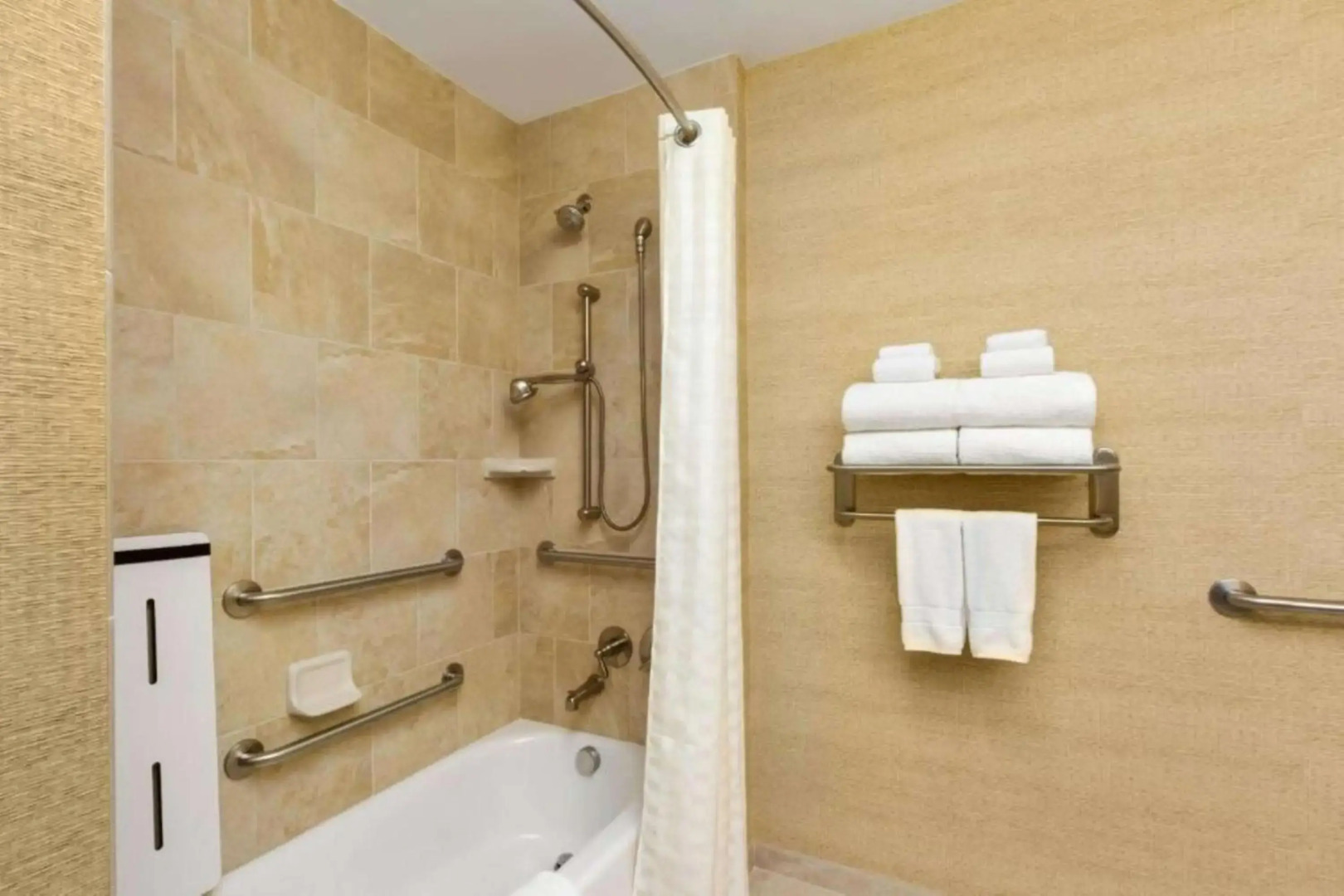 Embassy Suites by Hilton Savannah