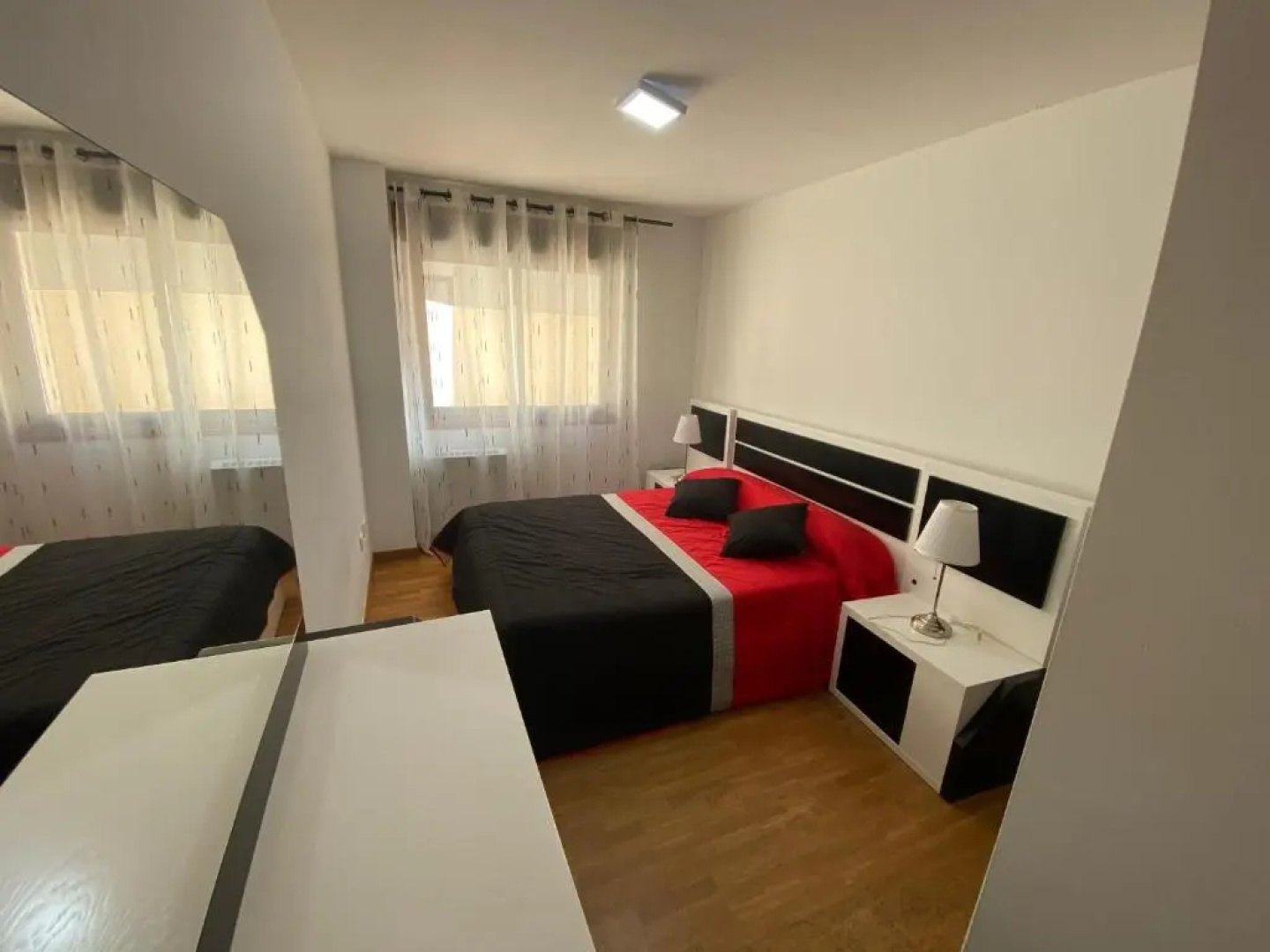 Piso céntrico, con amplia terraza, 3 dormitorios