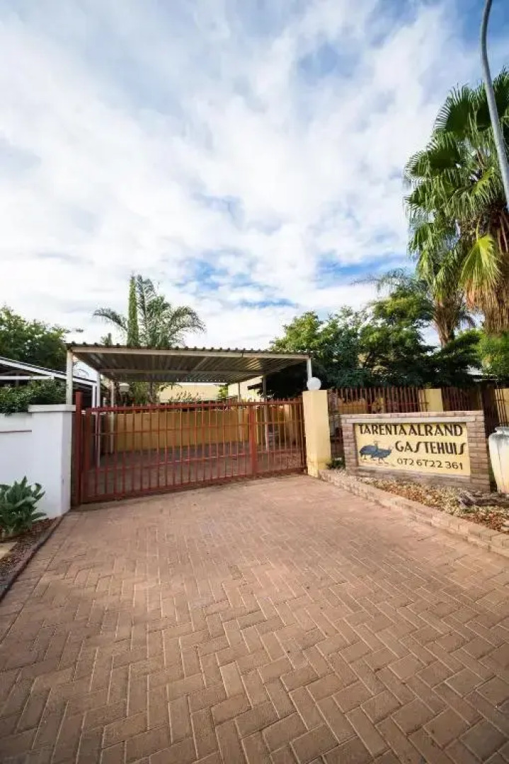 Tarentaalrand Guesthouse