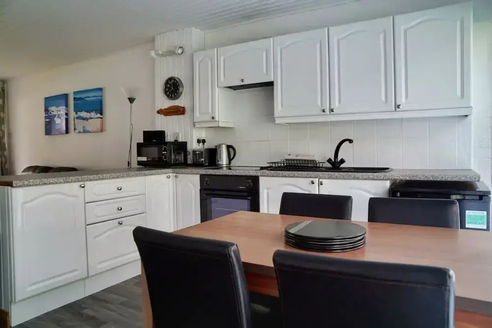 Special 2 Bedroom Home In White Cross