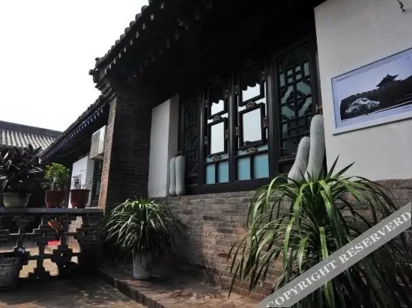 Wowo Jiajia Family Hostel