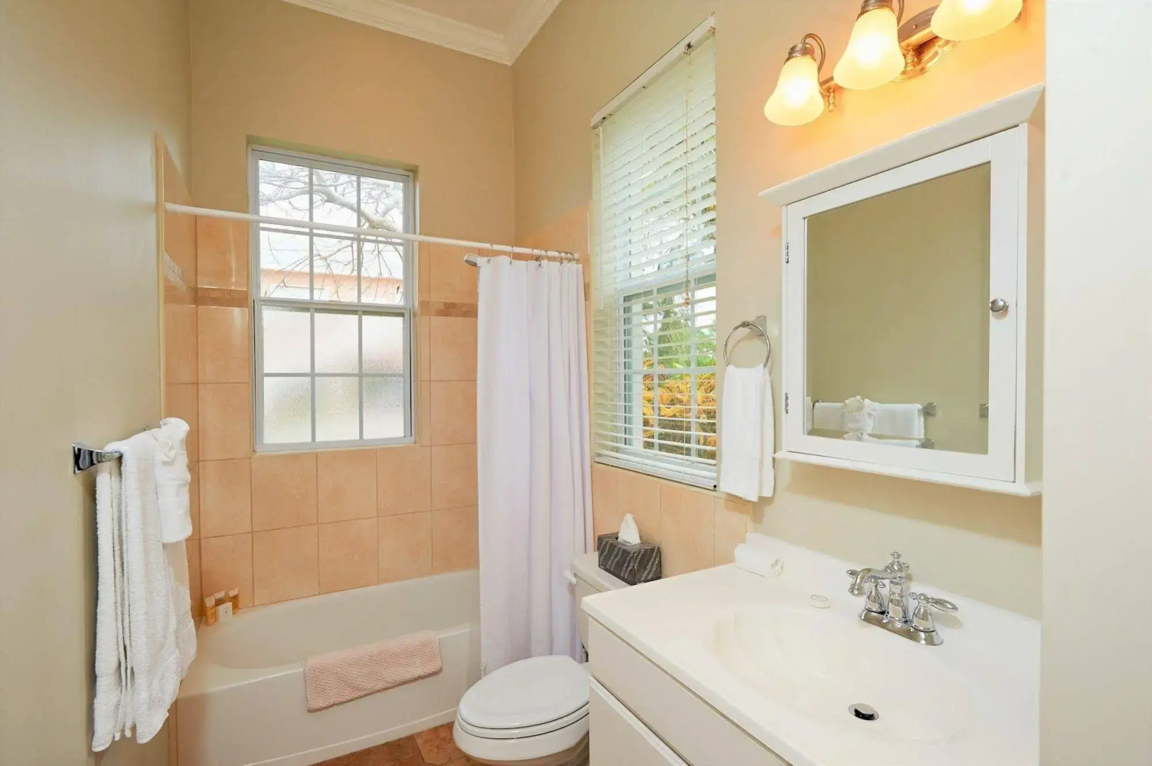 Shangri-La Boutique Bed & Breakfast